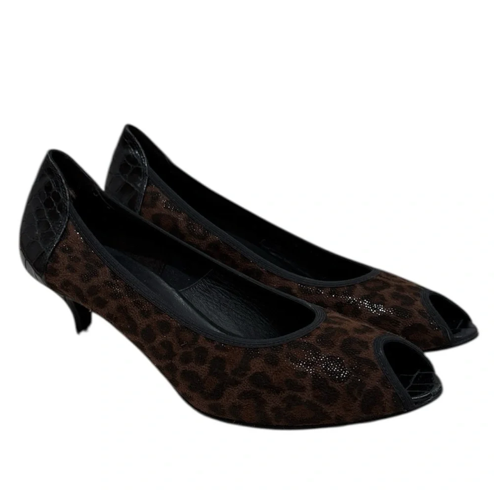 Donald J. Pliner Leopard Animal Print Peep-Toe Kitten Heel Pumps Sz 9 Elegant